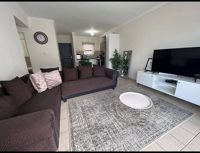2 BEDROOM APARTMENT TO LET IN PARKLANDS EAST